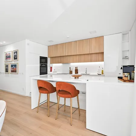Riva Waterfront Apartament