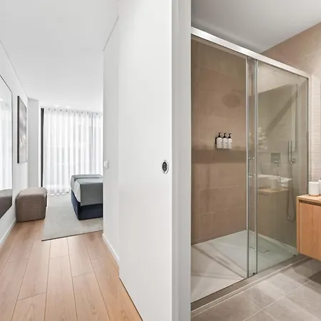 Riva Waterfront Apartament